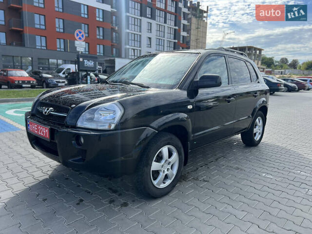 Чорний Хендай Туксон, об'ємом двигуна 2 л та пробігом 237 тис. км за 7650 $, фото 1 на Automoto.ua