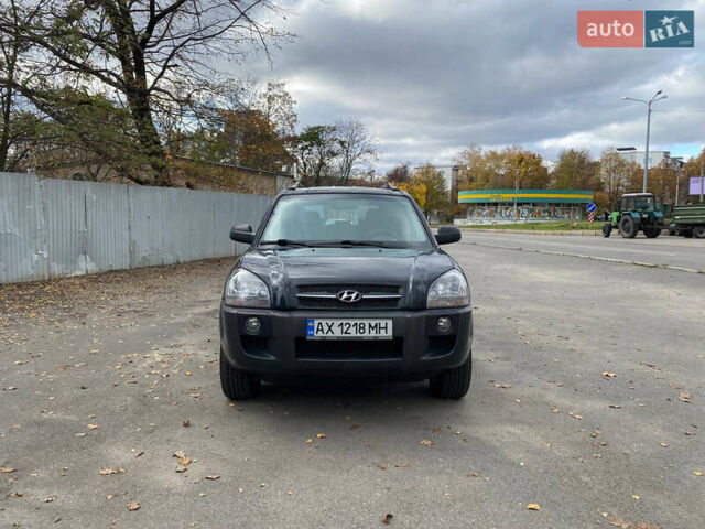 Чорний Хендай Туксон, об'ємом двигуна 1.98 л та пробігом 116 тис. км за 5500 $, фото 1 на Automoto.ua
