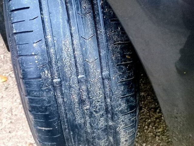 Черный Хендай Туксон, объемом двигателя 2 л и пробегом 0 тыс. км за 7800 $, фото 1 на Automoto.ua