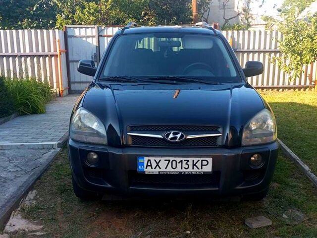 Черный Хендай Туксон, объемом двигателя 2 л и пробегом 0 тыс. км за 7500 $, фото 1 на Automoto.ua