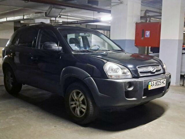 Хендай Туксон 2008 в Киеве на Automoto.ua Черный Хендай Туксон, объемом двигателя 2 л и пробегом 30 тыс. км за 12000 $, фото 1 на Automoto.ua