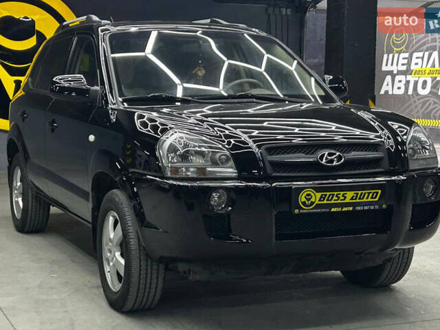 Чорний Хендай Туксон, об'ємом двигуна 1.98 л та пробігом 224 тис. км за 7800 $, фото 1 на Automoto.ua