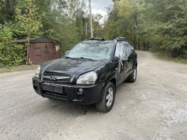 Черный Хендай Туксон, объемом двигателя 0 л и пробегом 160 тыс. км за 4800 $, фото 1 на Automoto.ua