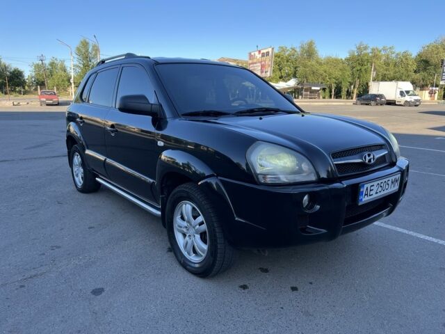 Хендай Туксон 2009 в Кривом Роге на Automoto.ua Черный Хендай Туксон, объемом двигателя 2 л и пробегом 245 тыс. км за 7900 $, фото 1 на Automoto.ua