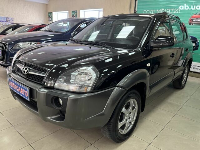 Черный Хендай Туксон, объемом двигателя 0 л и пробегом 160 тыс. км за 8800 $, фото 1 на Automoto.ua
