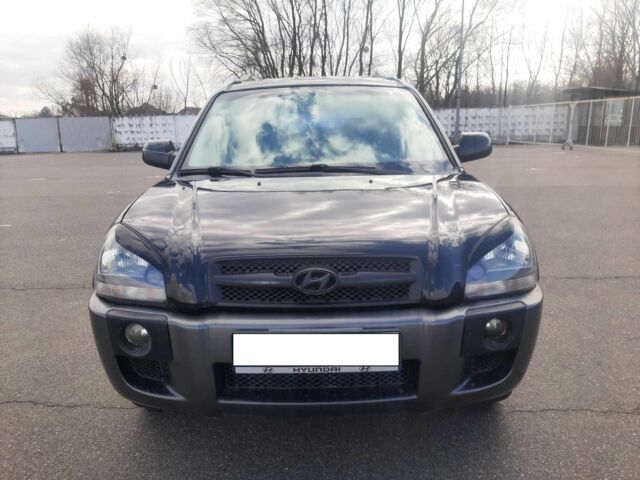 Чорний Хендай Туксон, об'ємом двигуна 2 л та пробігом 130 тис. км за 9200 $, фото 1 на Automoto.ua