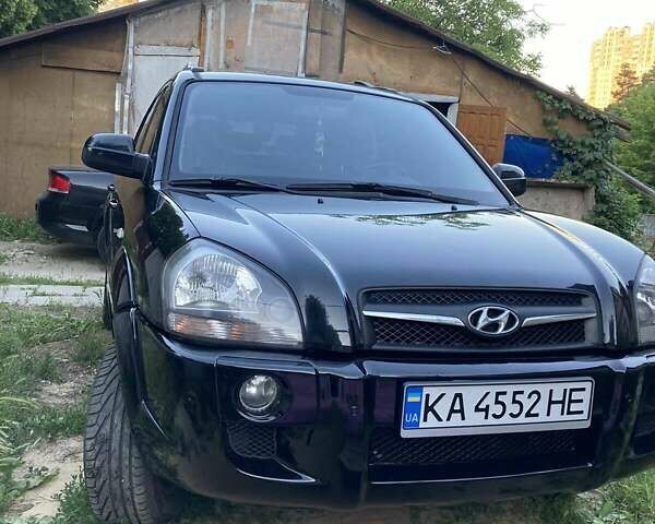 Чорний Хендай Туксон, об'ємом двигуна 2.66 л та пробігом 120 тис. км за 8500 $, фото 1 на Automoto.ua