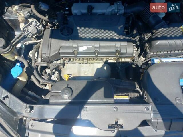 Чорний Хендай Туксон, об'ємом двигуна 1.98 л та пробігом 132 тис. км за 9200 $, фото 1 на Automoto.ua