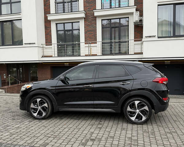 Черный Хендай Туксон, объемом двигателя 1.6 л и пробегом 123 тыс. км за 17500 $, фото 1 на Automoto.ua