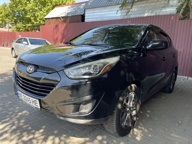 Чорний Хендай Туксон, об'ємом двигуна 2 л та пробігом 140 тис. км за 12300 $, фото 1 на Automoto.ua