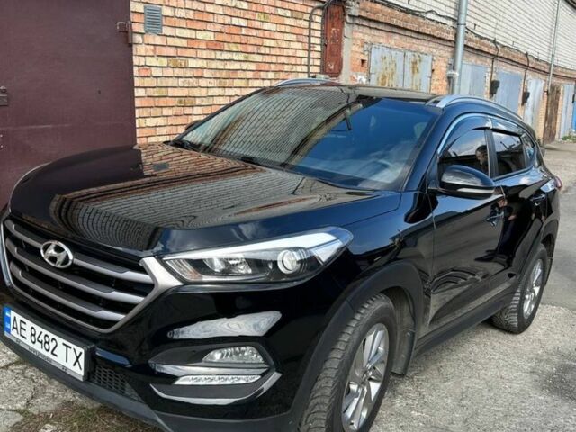 Хендай Туксон 2016 у Дніпро (Дніпропетровську) на Automoto.ua Чорний Хендай Туксон, об'ємом двигуна 2 л та пробігом 78 тис. км за 19282 $, фото 1 на Automoto.ua