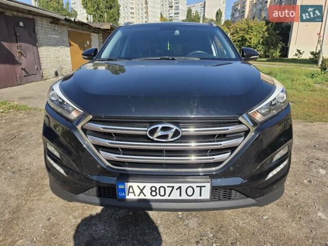 Чорний Хендай Туксон, об'ємом двигуна 1.98 л та пробігом 110 тис. км за 18700 $, фото 1 на Automoto.ua