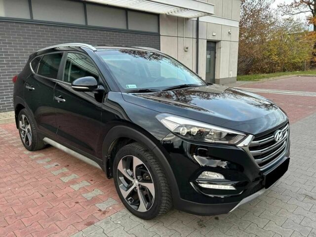 Чорний Хендай Туксон, об'ємом двигуна 1.7 л та пробігом 98 тис. км за 14000 $, фото 1 на Automoto.ua