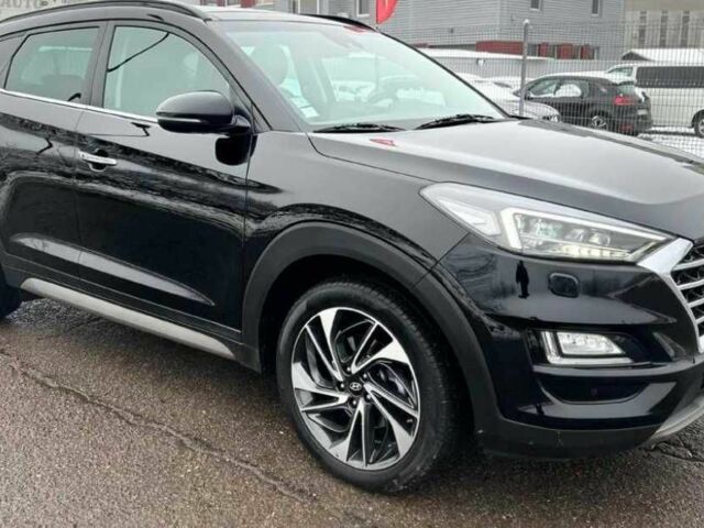 Чорний Хендай Туксон, об'ємом двигуна 1.6 л та пробігом 102 тис. км за 329 $, фото 1 на Automoto.ua