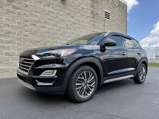 Черный Хендай Туксон, объемом двигателя 2.4 л и пробегом 42 тыс. км за 4100 $, фото 1 на Automoto.ua