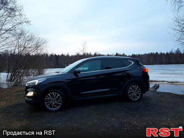Чорний Хендай Туксон, об'ємом двигуна 2 л та пробігом 30 тис. км за 22500 $, фото 1 на Automoto.ua
