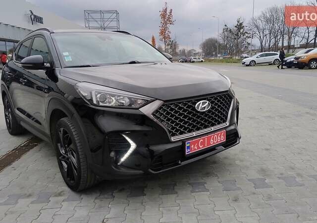 Черный Хендай Туксон, объемом двигателя 1.6 л и пробегом 183 тыс. км за 24300 $, фото 1 на Automoto.ua