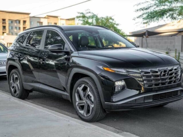 Чорний Хендай Туксон, об'ємом двигуна 2.5 л та пробігом 16 тис. км за 19000 $, фото 1 на Automoto.ua