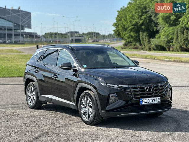 Черный Хендай Туксон, объемом двигателя 1.6 л и пробегом 105 тыс. км за 24500 $, фото 1 на Automoto.ua