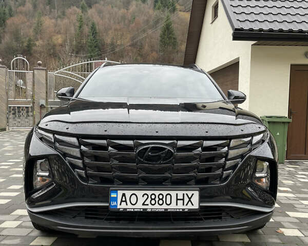 Черный Хендай Туксон, объемом двигателя 2 л и пробегом 23 тыс. км за 27500 $, фото 1 на Automoto.ua