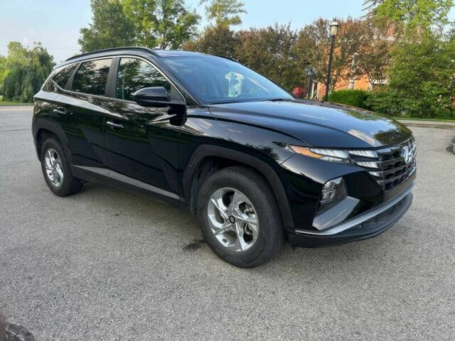 Хендай Туксон 2024 у Рівному на Automoto.ua Чорний Хендай Туксон, об'ємом двигуна 2.5 л та пробігом 17 тис. км за 17400 $, фото 1 на Automoto.ua