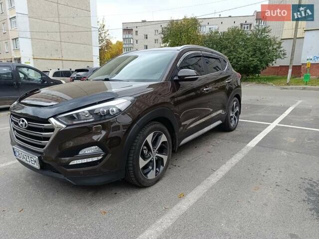 Хендай Туксон 2017 у Чернігові на Automoto.ua Коричневий Хендай Туксон, об'ємом двигуна 2 л та пробігом 104 тис. км за 21500 $, фото 1 на Automoto.ua