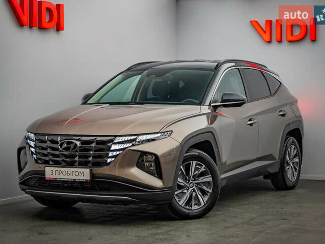 Коричневый Хендай Туксон, объемом двигателя 1.6 л и пробегом 55 тыс. км за 32877 $, фото 1 на Automoto.ua