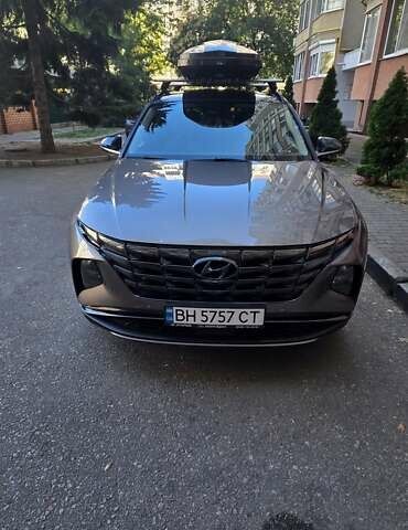 Коричневый Хендай Туксон, объемом двигателя 1.6 л и пробегом 110 тыс. км за 38000 $, фото 1 на Automoto.ua