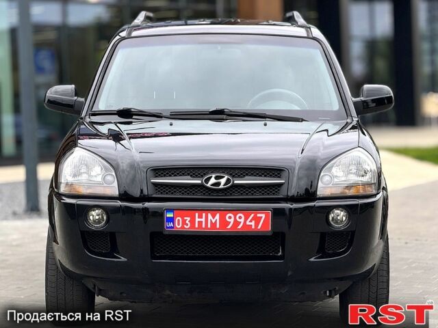 Хендай Туксон, объемом двигателя 2 л и пробегом 235 тыс. км за 7450 $, фото 1 на Automoto.ua