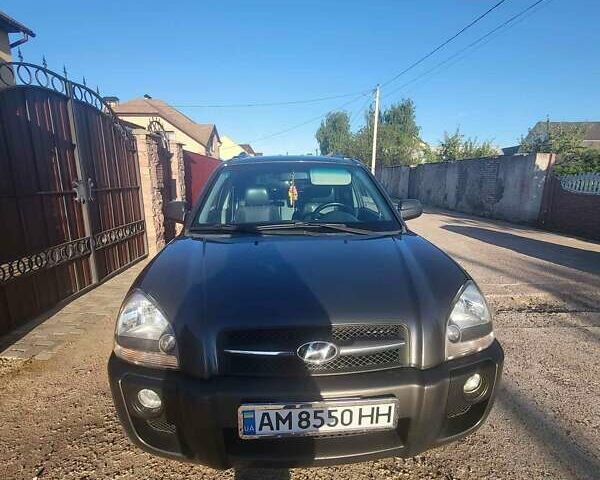 Хендай Туксон, объемом двигателя 0 л и пробегом 260 тыс. км за 7500 $, фото 1 на Automoto.ua
