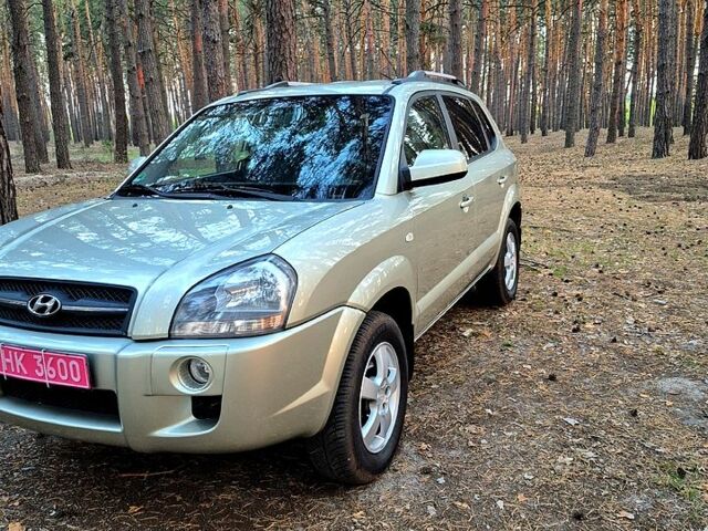 Хендай Туксон, об'ємом двигуна 1.6 л та пробігом 200 тис. км за 8200 $, фото 1 на Automoto.ua