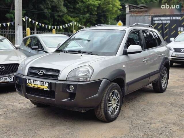 Хендай Туксон, объемом двигателя 2 л и пробегом 250 тыс. км за 6900 $, фото 1 на Automoto.ua