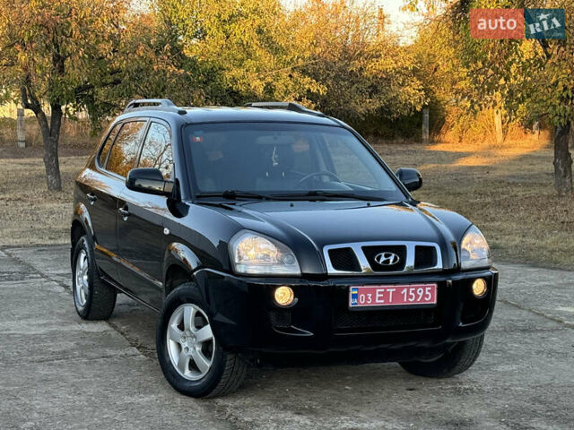 Хендай Туксон, объемом двигателя 2 л и пробегом 245 тыс. км за 7900 $, фото 1 на Automoto.ua