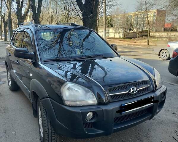 Хендай Туксон, об'ємом двигуна 1.98 л та пробігом 230 тис. км за 8100 $, фото 1 на Automoto.ua