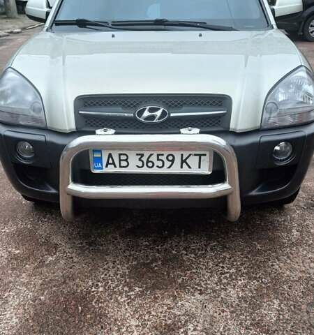 Хендай Туксон, об'ємом двигуна 2 л та пробігом 96 тис. км за 8500 $, фото 1 на Automoto.ua