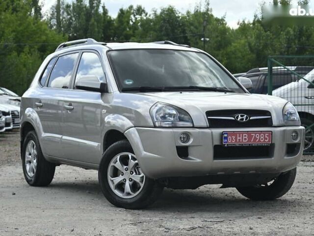 Хендай Туксон, объемом двигателя 2 л и пробегом 201 тыс. км за 8400 $, фото 1 на Automoto.ua