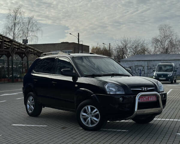 Хендай Туксон, объемом двигателя 2 л и пробегом 225 тыс. км за 8000 $, фото 1 на Automoto.ua