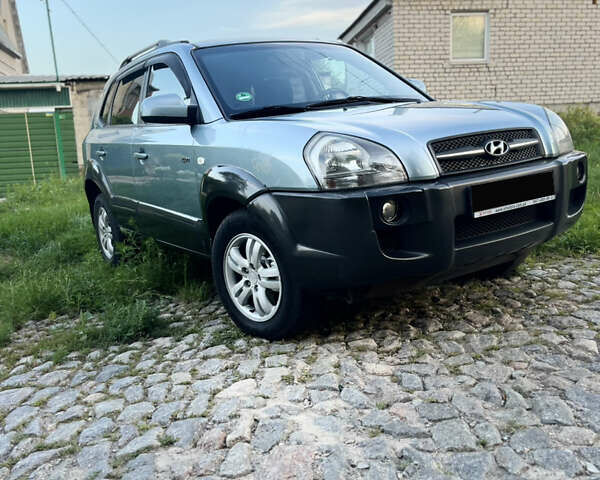 Хендай Туксон, объемом двигателя 0 л и пробегом 315 тыс. км за 7999 $, фото 1 на Automoto.ua