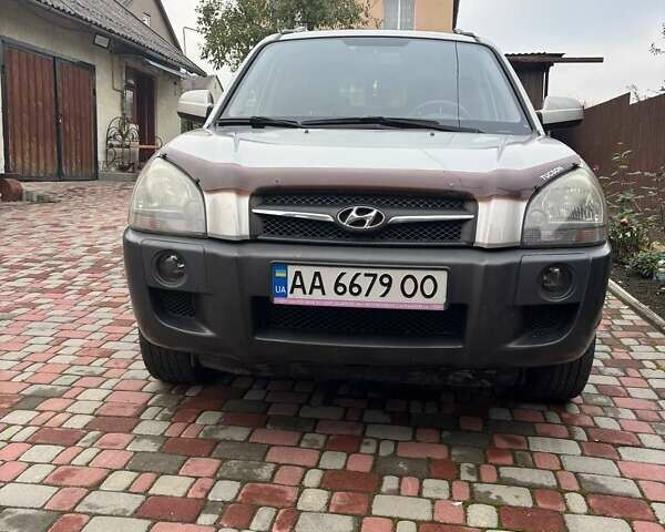 Хендай Туксон, объемом двигателя 2.7 л и пробегом 219 тыс. км за 8200 $, фото 1 на Automoto.ua