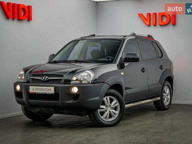 Хендай Туксон, объемом двигателя 2 л и пробегом 209 тыс. км за 9839 $, фото 1 на Automoto.ua