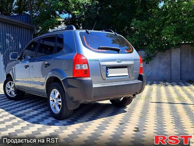 Хендай Туксон, объемом двигателя 2 л и пробегом 220 тыс. км за 8400 $, фото 1 на Automoto.ua