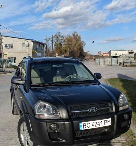Хендай Туксон 2007 у Івано-Франківську на Automoto.ua Сірий Хендай Туксон, об'ємом двигуна 2 л та пробігом 260 тис. км за 7950 $, фото 1 на Automoto.ua