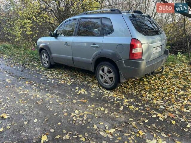 Хендай Туксон 2007 в Полтаве на Automoto.ua Серый Хендай Туксон, объемом двигателя 1.98 л и пробегом 253 тыс. км за 8200 $, фото 1 на Automoto.ua