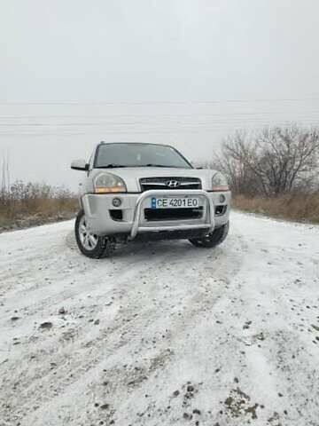 Сірий Хендай Туксон, об'ємом двигуна 2 л та пробігом 284 тис. км за 9200 $, фото 1 на Automoto.ua