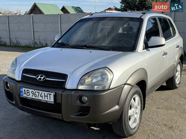 Хендай Туксон 2011 у Вінниці на Automoto.ua Сірий Хендай Туксон, об'ємом двигуна 2 л та пробігом 192 тис. км за 7799 $, фото 1 на Automoto.ua