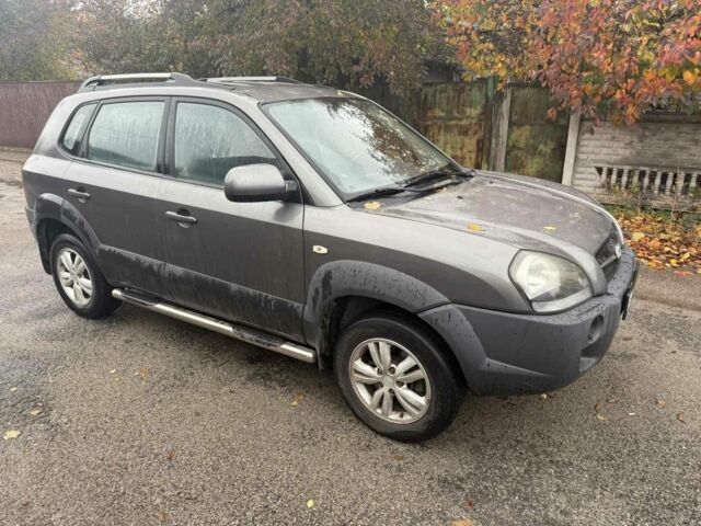 Хендай Туксон 2011 у Запоріжжя на Automoto.ua Сірий Хендай Туксон, об'ємом двигуна 2 л та пробігом 43 тис. км за 8500 $, фото 1 на Automoto.ua