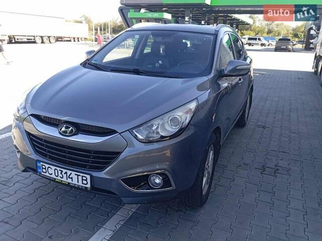 Сірий Хендай Туксон, об'ємом двигуна 1.7 л та пробігом 279 тис. км за 11400 $, фото 1 на Automoto.ua