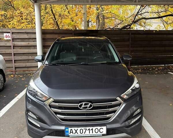 Хендай Туксон 2016 в Харькове на Automoto.ua Серый Хендай Туксон, объемом двигателя 2 л и пробегом 134 тыс. км за 20500 $, фото 1 на Automoto.ua