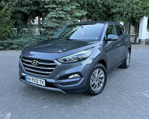 Хендай Туксон 2016 в Одессе на Automoto.ua Серый Хендай Туксон, объемом двигателя 2 л и пробегом 182 тыс. км за 17700 $, фото 1 на Automoto.ua