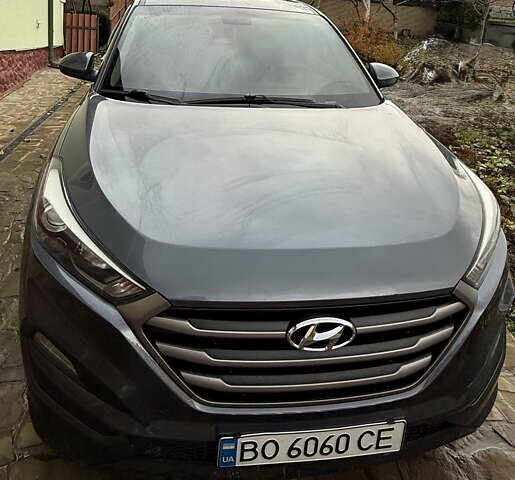 Сірий Хендай Туксон, об'ємом двигуна 2 л та пробігом 170 тис. км за 16900 $, фото 1 на Automoto.ua